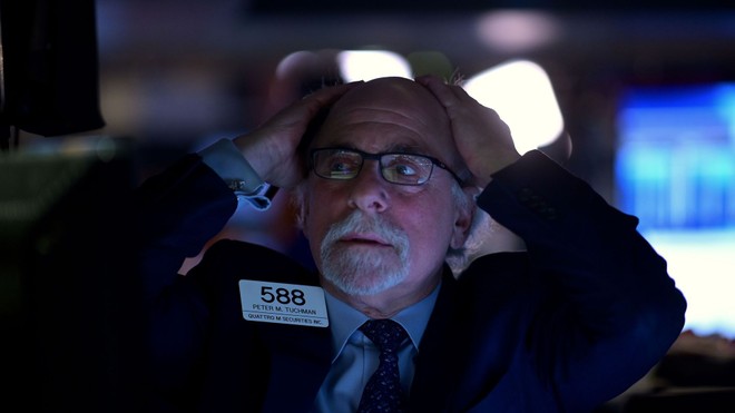 Chủ tịch Fed "nhấn chìm" phố Wall